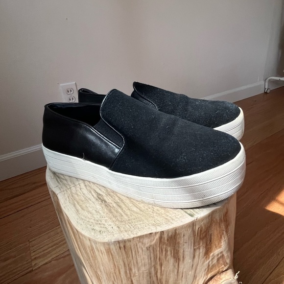 Steve Madden Buhba Slip On Sneaker - Picture 3 of 7